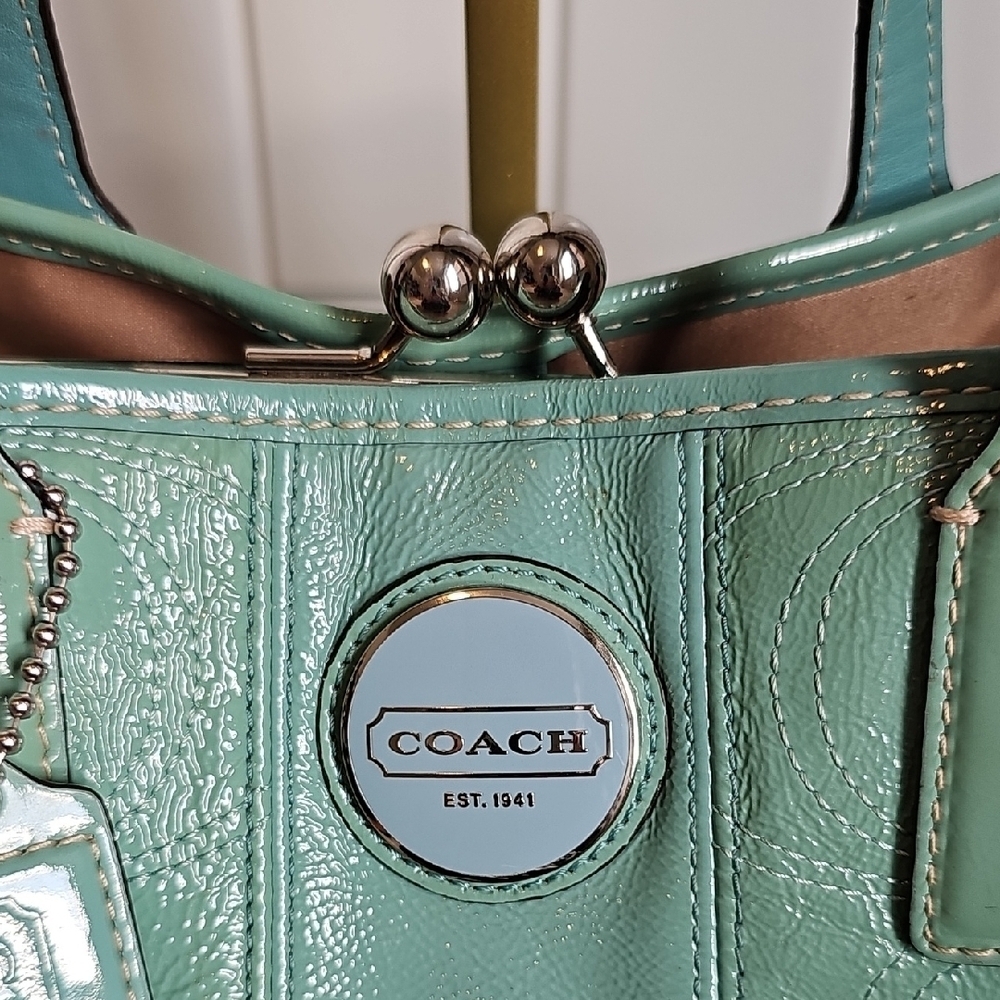 Coach 2011 F15658 Signature Stitched Patent Leather Framed Carryall Mint Green - Picture 7 of 13